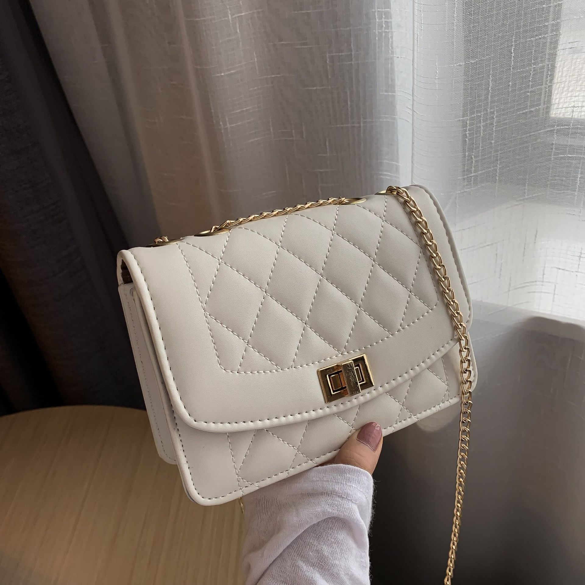 Women’s Mini Square Chain Crossbody Bag with Embroidered Diamond Quilted Design