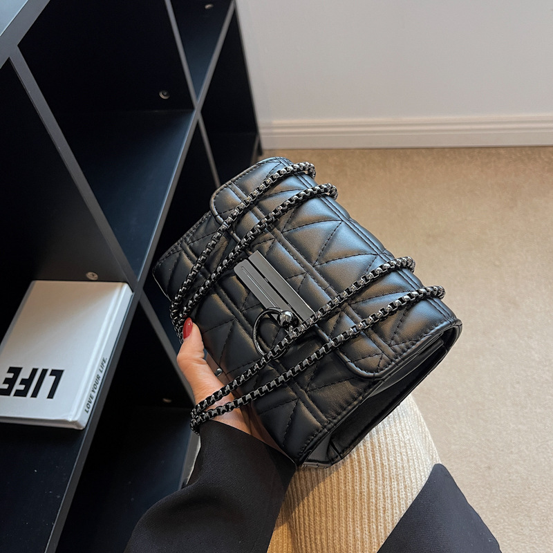 MZ 2022 New Chain Shoulder Crossbody Mini Square Bag for Women
