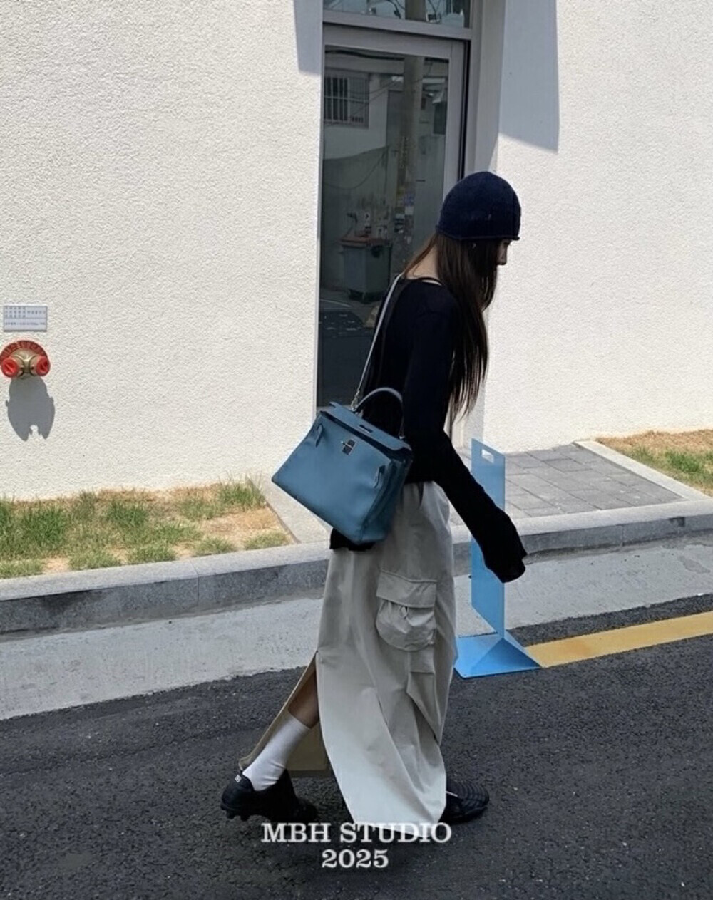 25-Inch Denim Blue Hand-Stitched Kelly Bag Old Money Style Handbag Crossbody Shoulder Bag with Strap and Lock