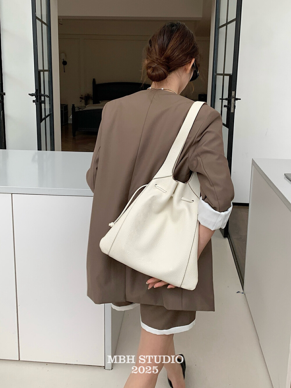 MBH Top Grain Leather Drawstring Ruched Bucket Tote Bag Summer Dopamine Shoulder Bag